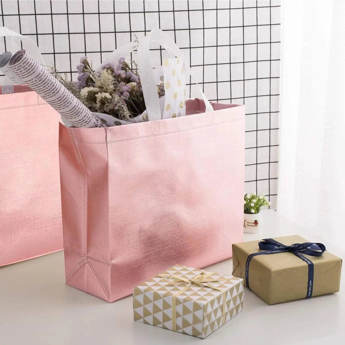 25PCS Embossed Non-Woven Tote Bag Fashion Shopping Gift Packaging Bag