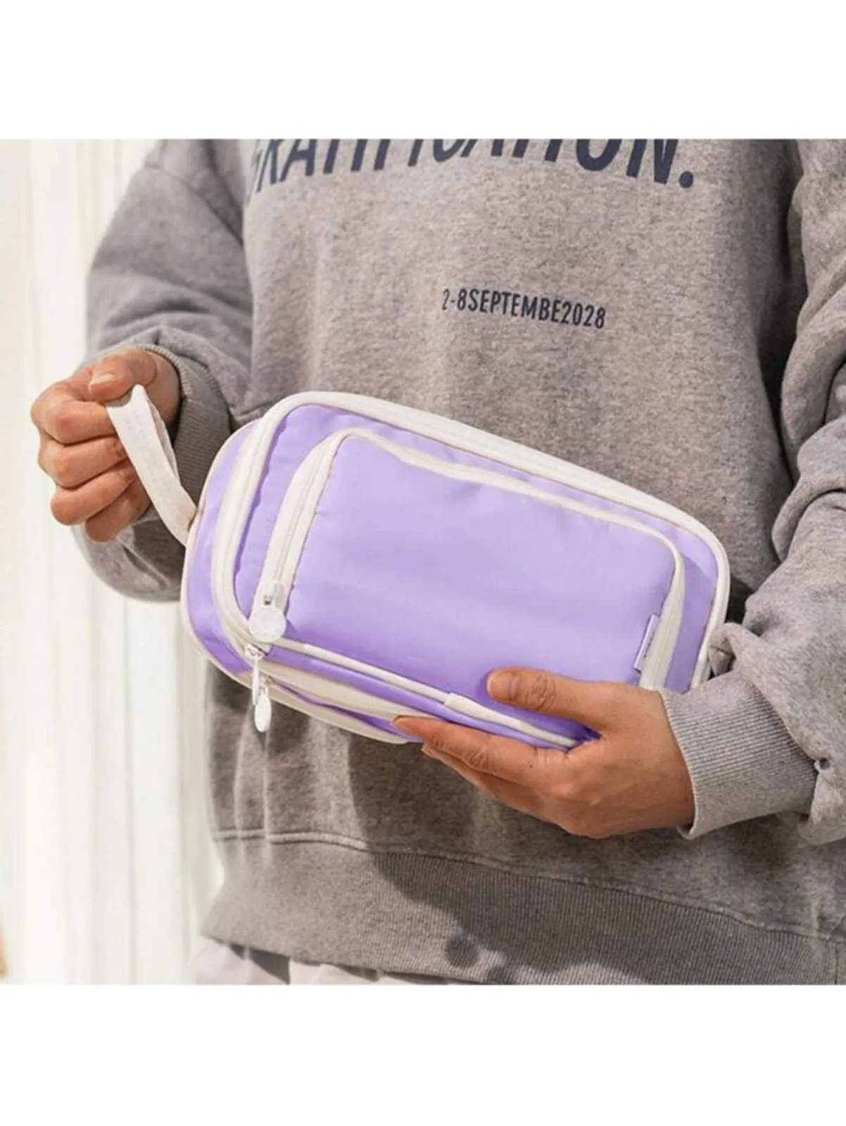 Angoo Spacious Expandable Multipurpose Pouch