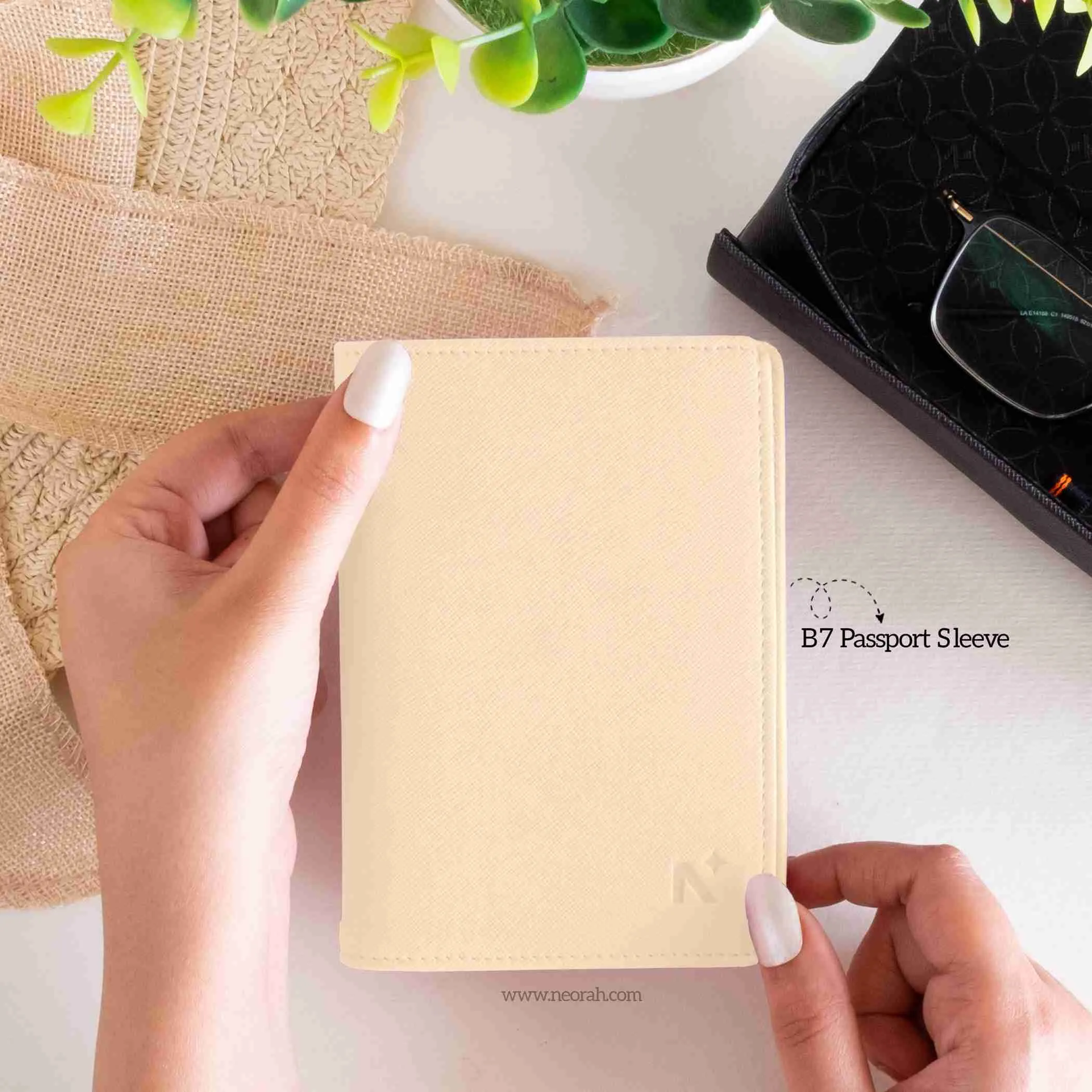 B7 - ORGANISER / PASSPORT COVER