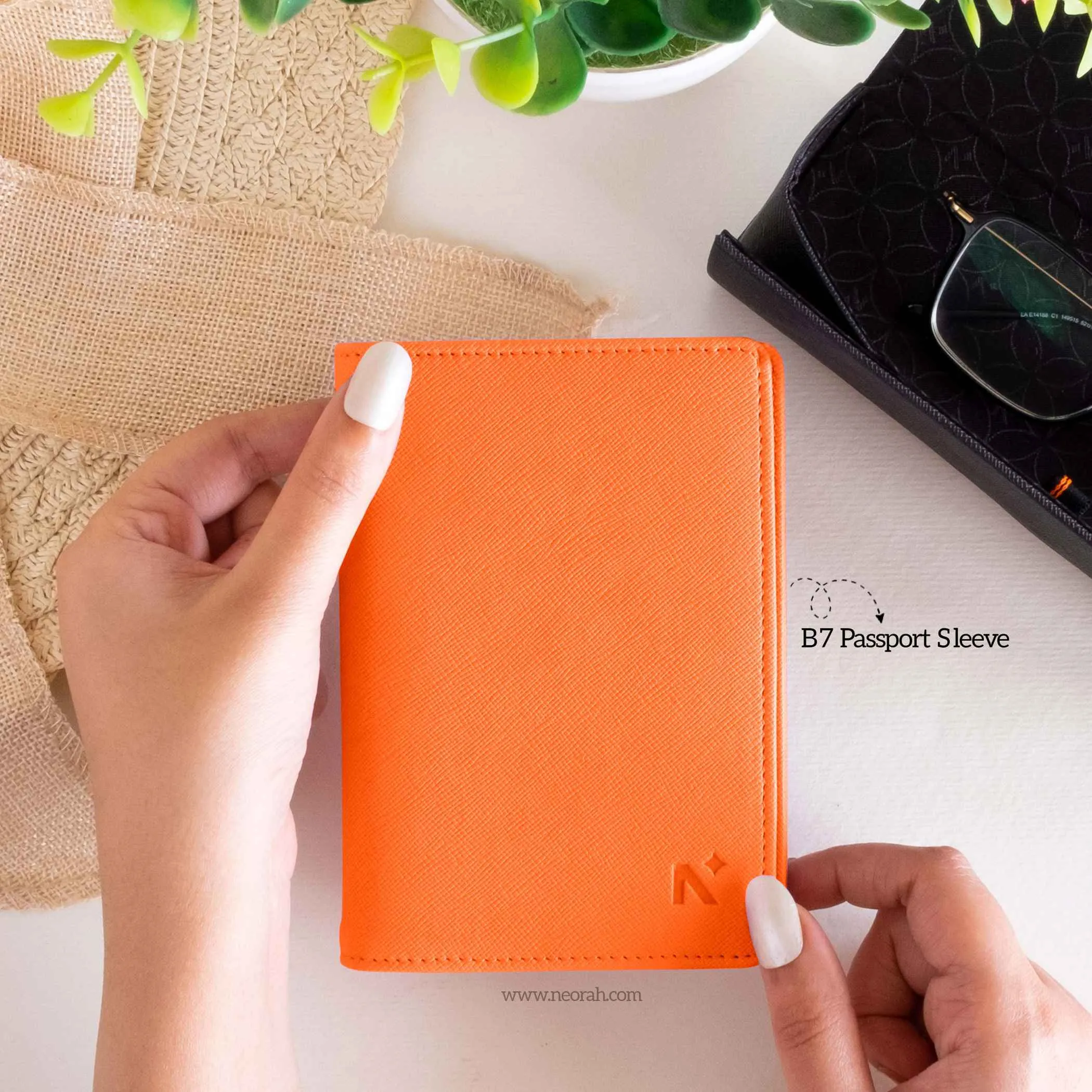 B7 - ORGANISER / PASSPORT COVER