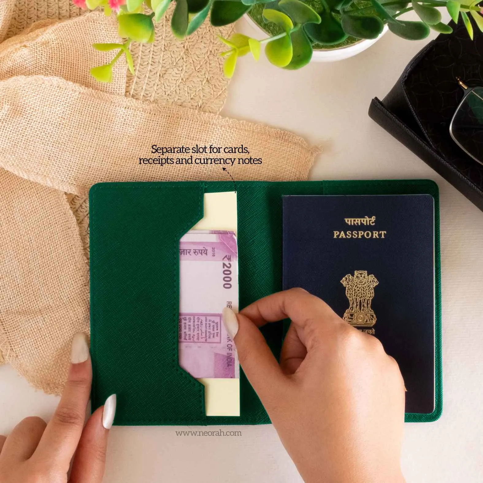 B7 - ORGANISER / PASSPORT COVER