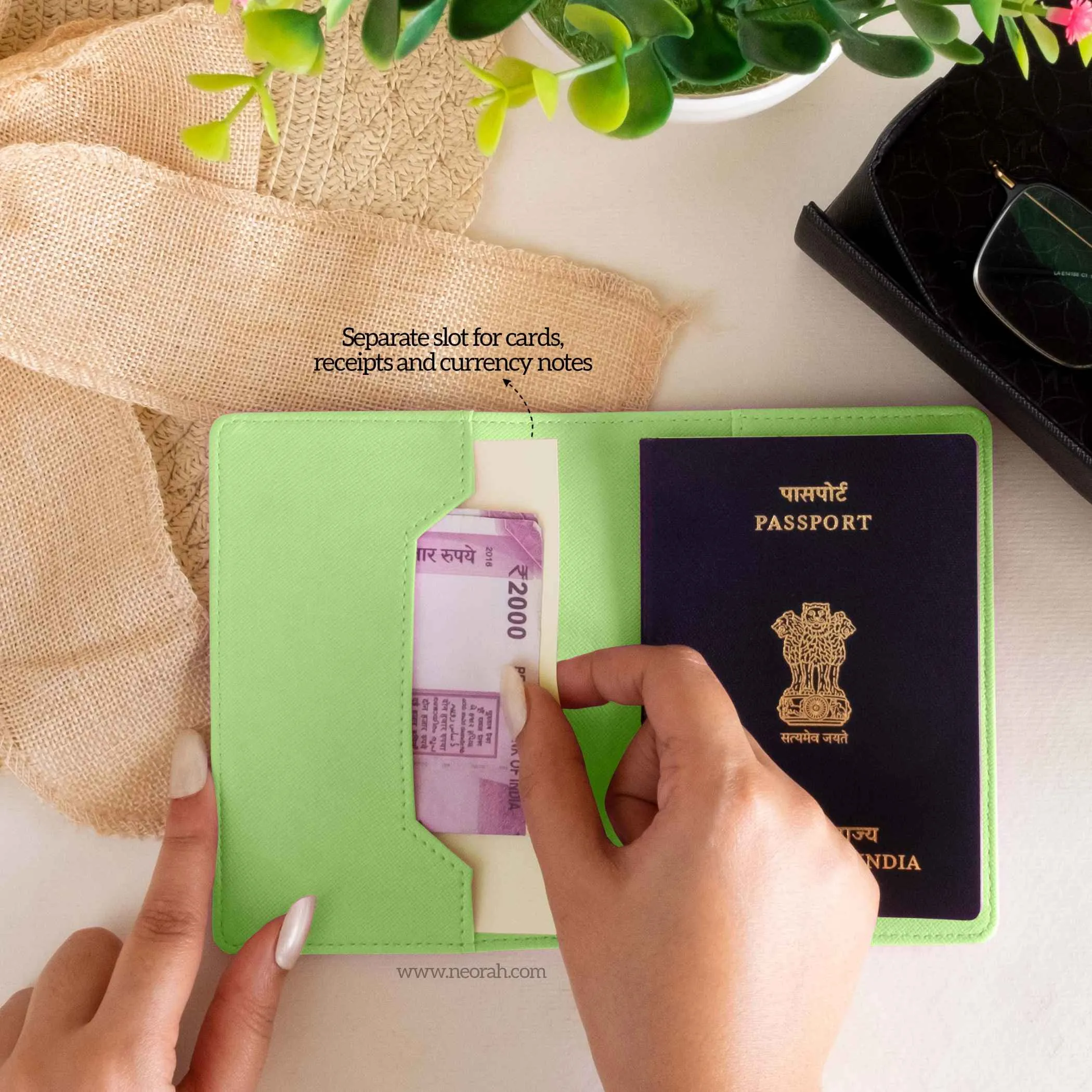 B7 - ORGANISER / PASSPORT COVER