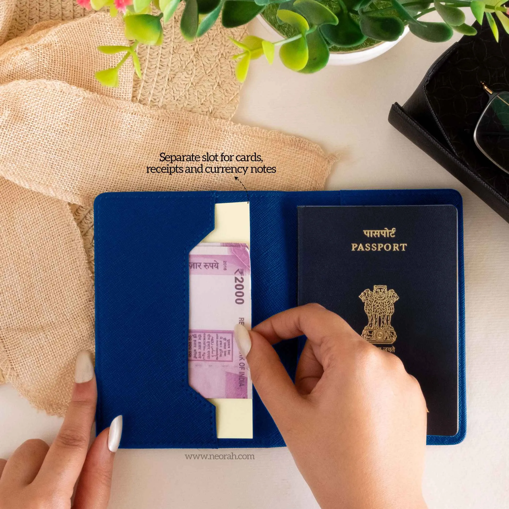B7 - ORGANISER / PASSPORT COVER