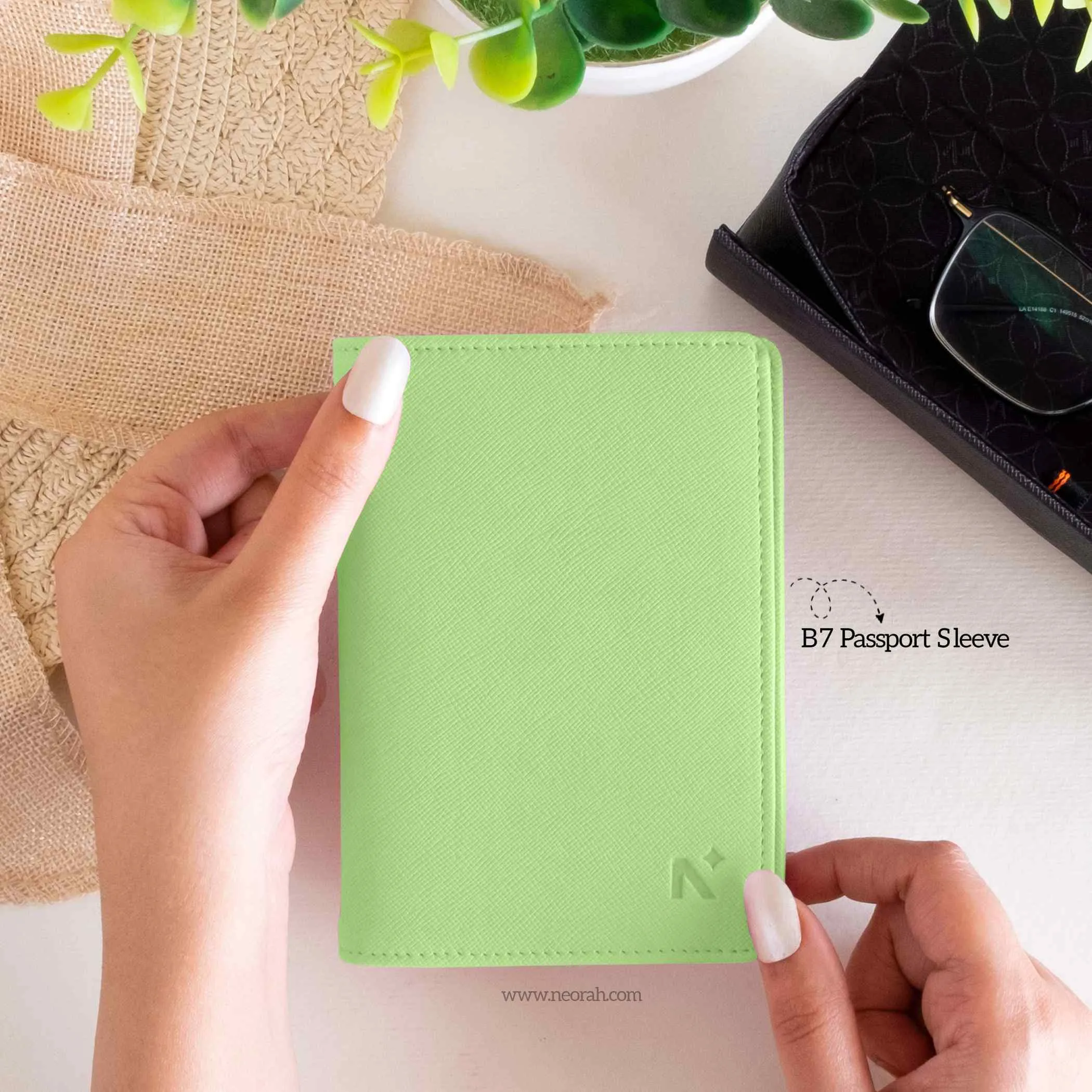 B7 - ORGANISER / PASSPORT COVER