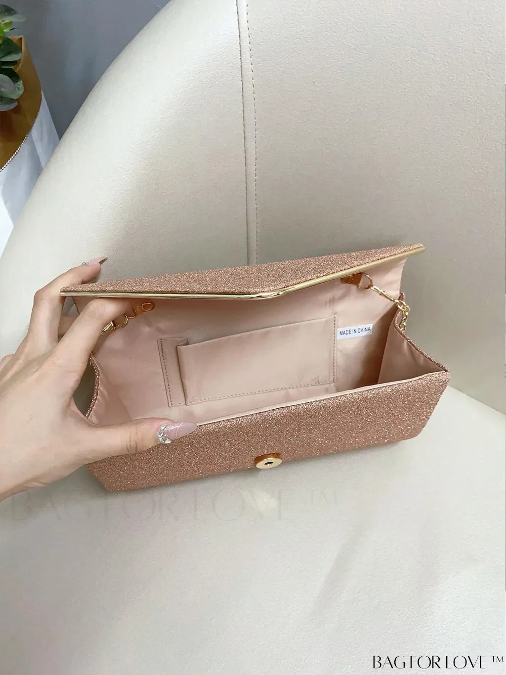 BagForLove - Chic Chain Evening Bag: Womens Fashion Coin Purse for Elegant Parties & Weddings