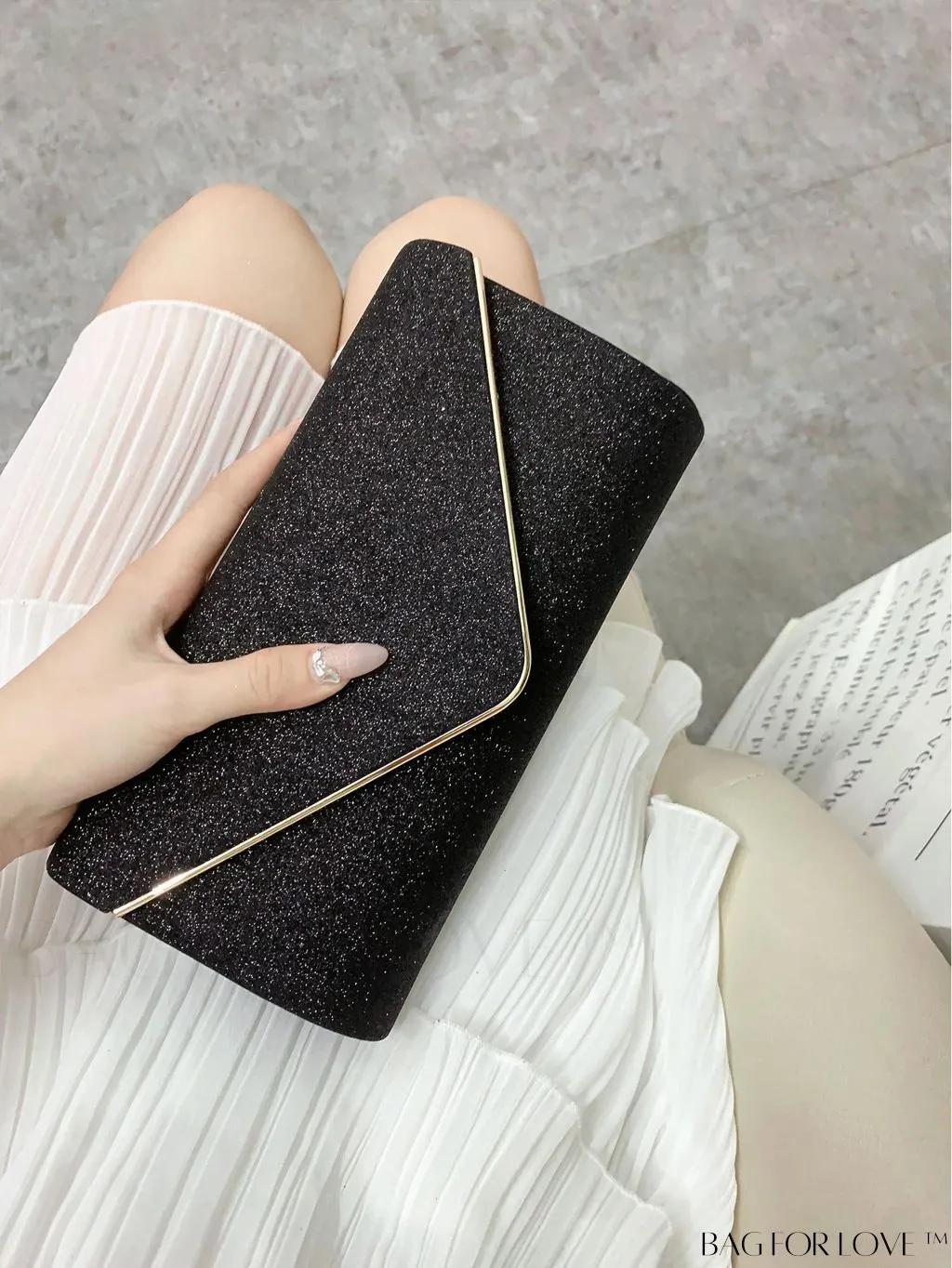 BagForLove - Chic Chain Evening Bag: Womens Fashion Coin Purse for Elegant Parties & Weddings