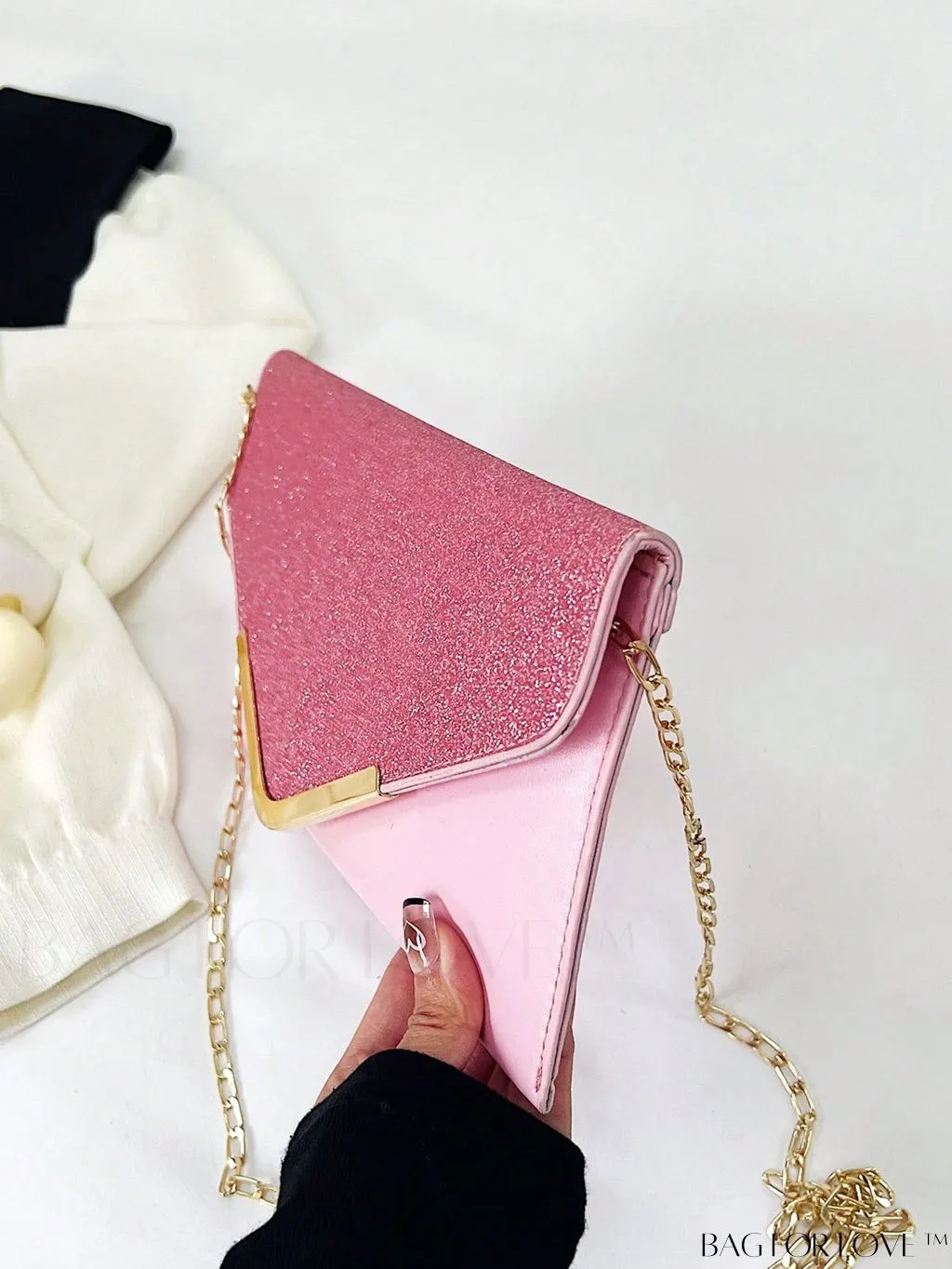 BagForLove - Chic Glitter Chain Flap Envelope Bag with Circle Decor - Compact & Glamorous