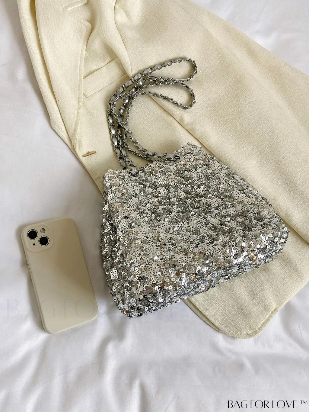 BagForLove - Chic Sequin Small Evening Bag with Decorative Chain for Glamorous Charm