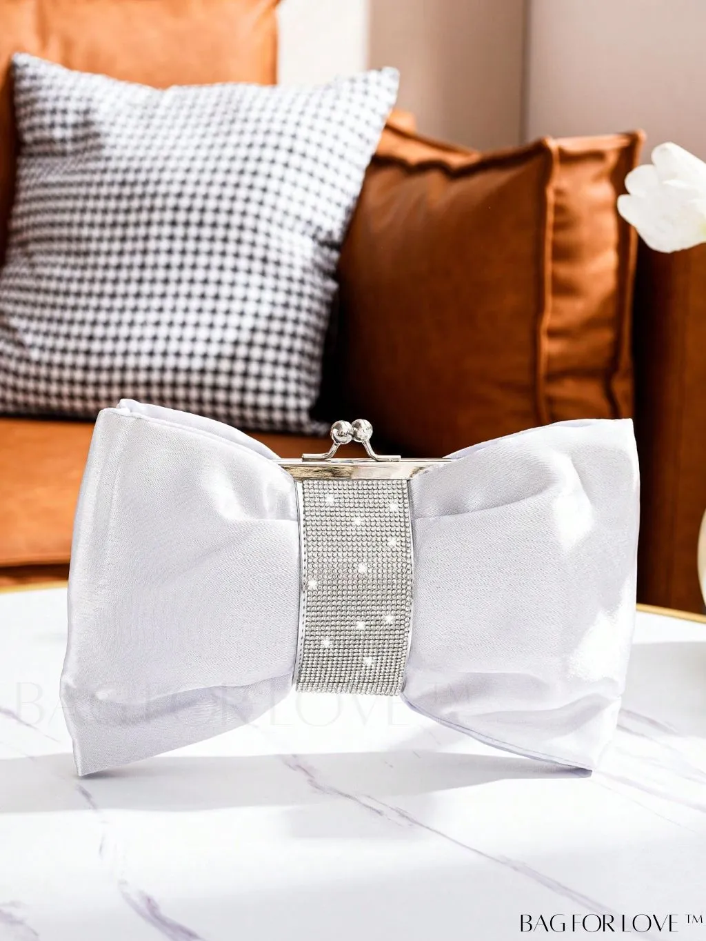 BagForLove - Rhinestone-Embellished Bow Design Novelty Bag with Kiss Lock Closure