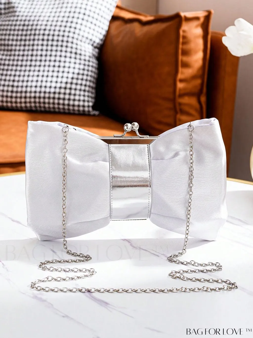 BagForLove - Rhinestone-Embellished Bow Design Novelty Bag with Kiss Lock Closure