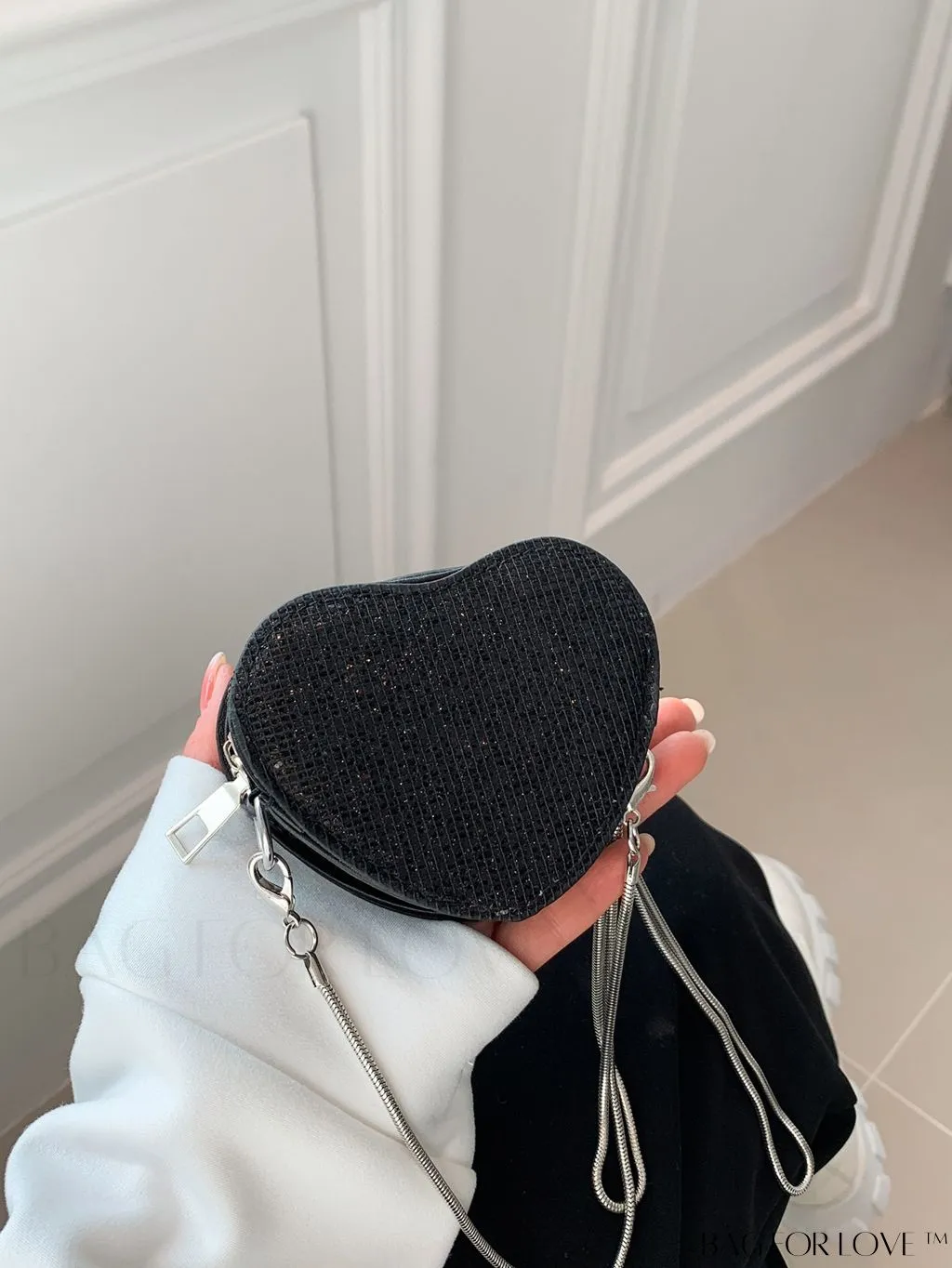 BagForLove - Sequin Heart Shaped Chain Strap Mini Novelty Bag