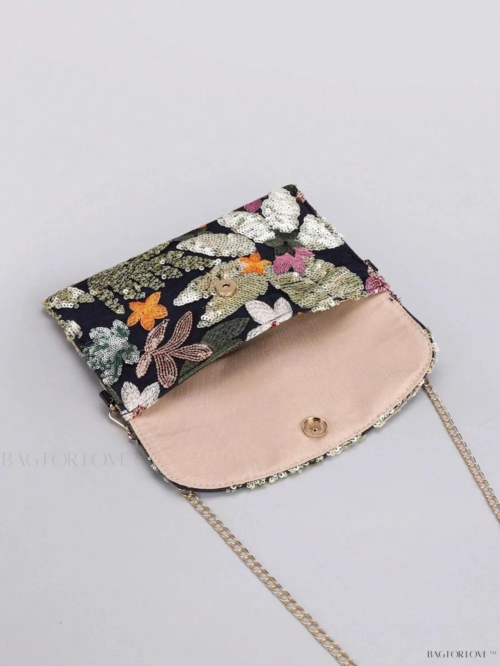 BagForLove - Vibrant Patchwork Clamshell Crossbody Bag in Color Contrast