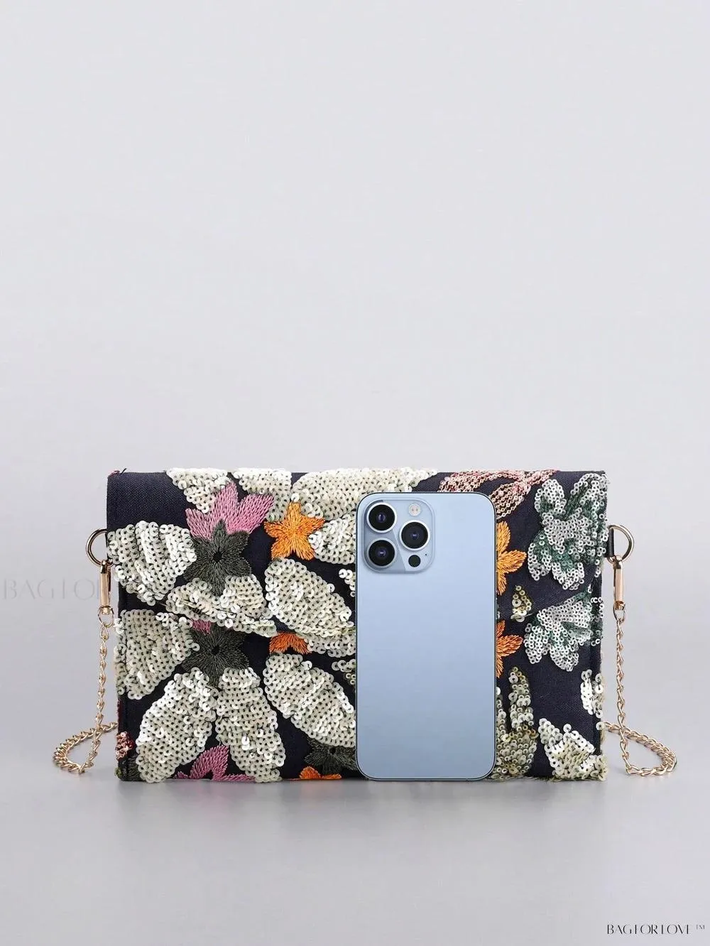 BagForLove - Vibrant Patchwork Clamshell Crossbody Bag in Color Contrast