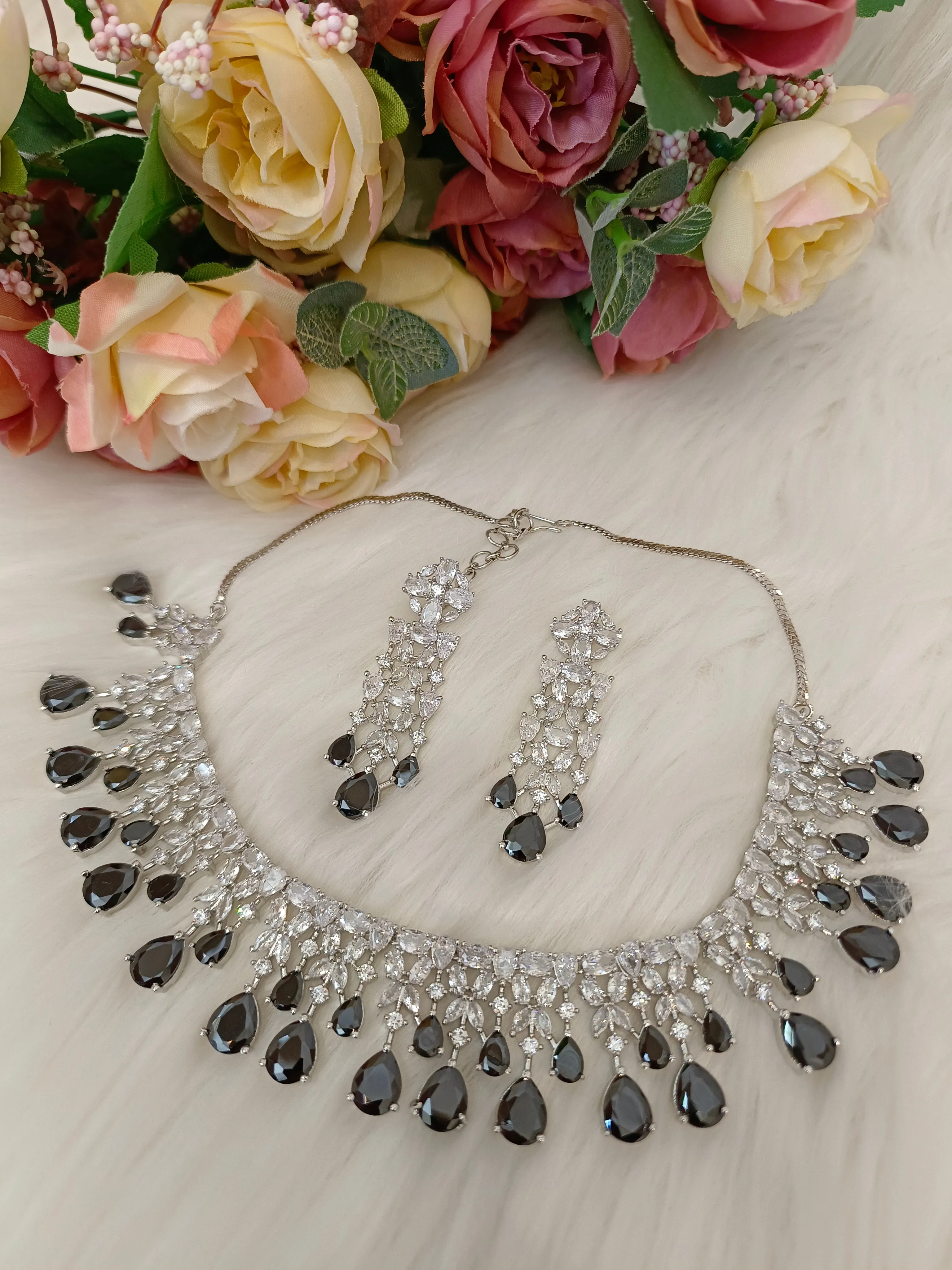 Classic Evening Necklace Set