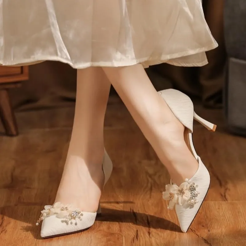 Floral Pearl Heels with Pointed-Toe Design - Soft Fabric & Velvet/Silk for Formal Events