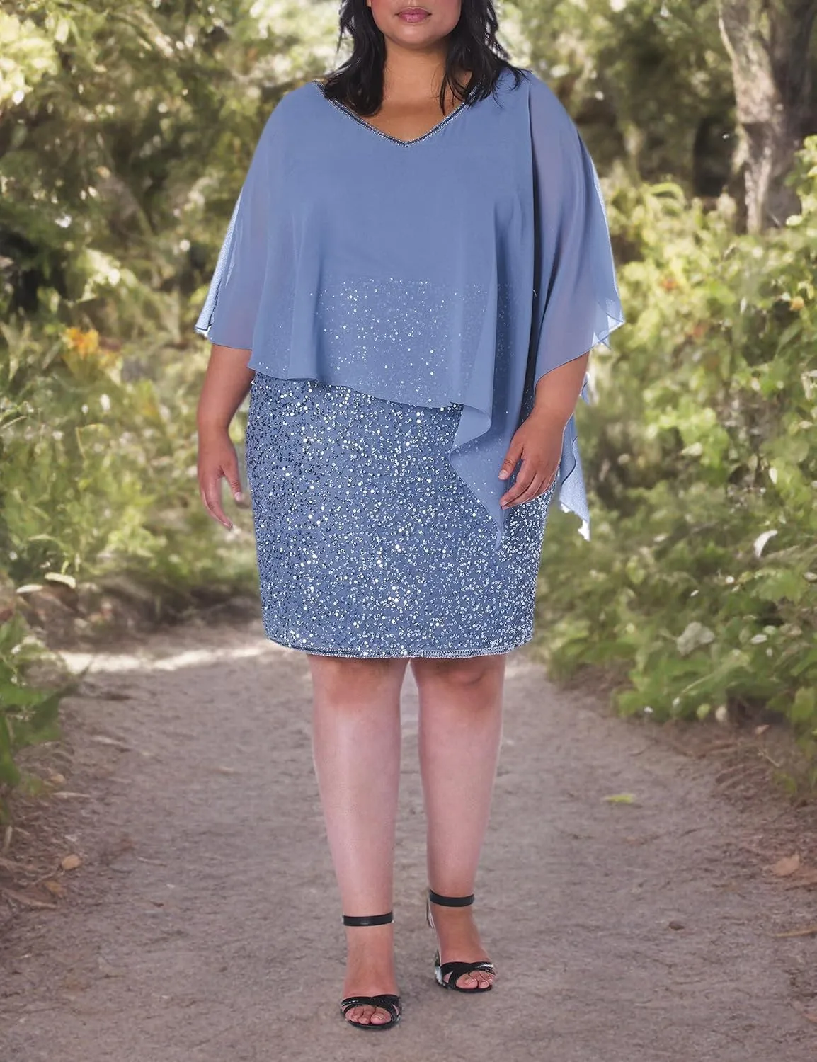 J Kara Women's Plus Size Caplet V-Neck Short Cocktail Beaded Dress