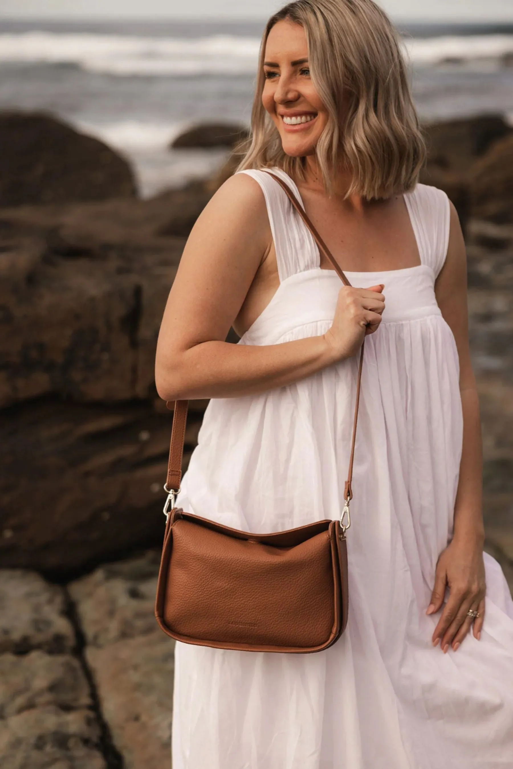 Maddie Shoulder Bag | Tan