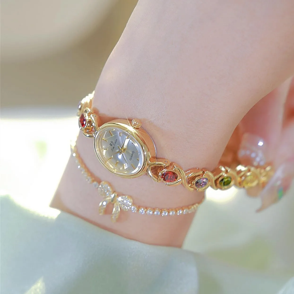 MASTOP Women's Elegant Vintage Gold and Silver Dress Watch Stylish Oval Dial Quartz Waterproof Watch for Ladies Bracelet Fashion Wristwatch
