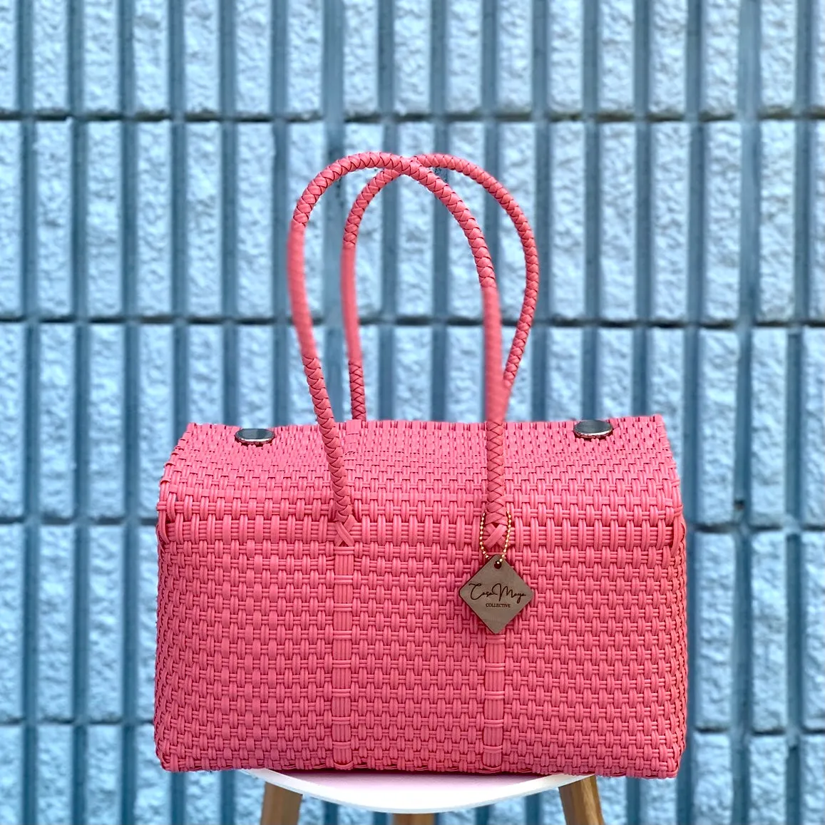 Medium Duffel - Coral