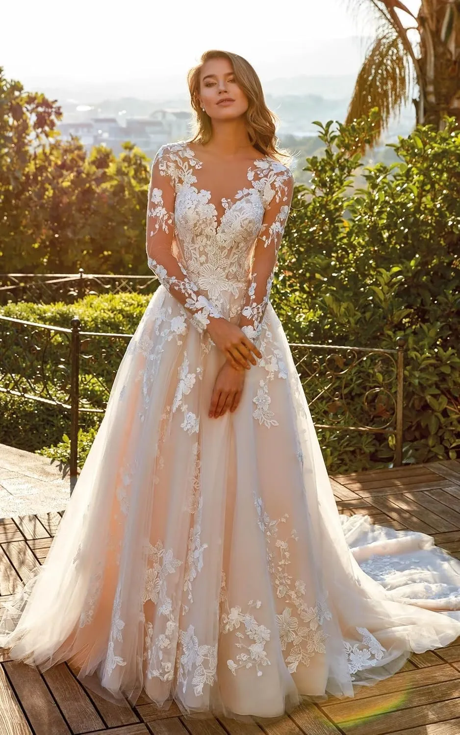 Mermaid Long Sleeve Wedding Dresses for Bride Lace Applique V-Neck Boho Bridal Dress with Train