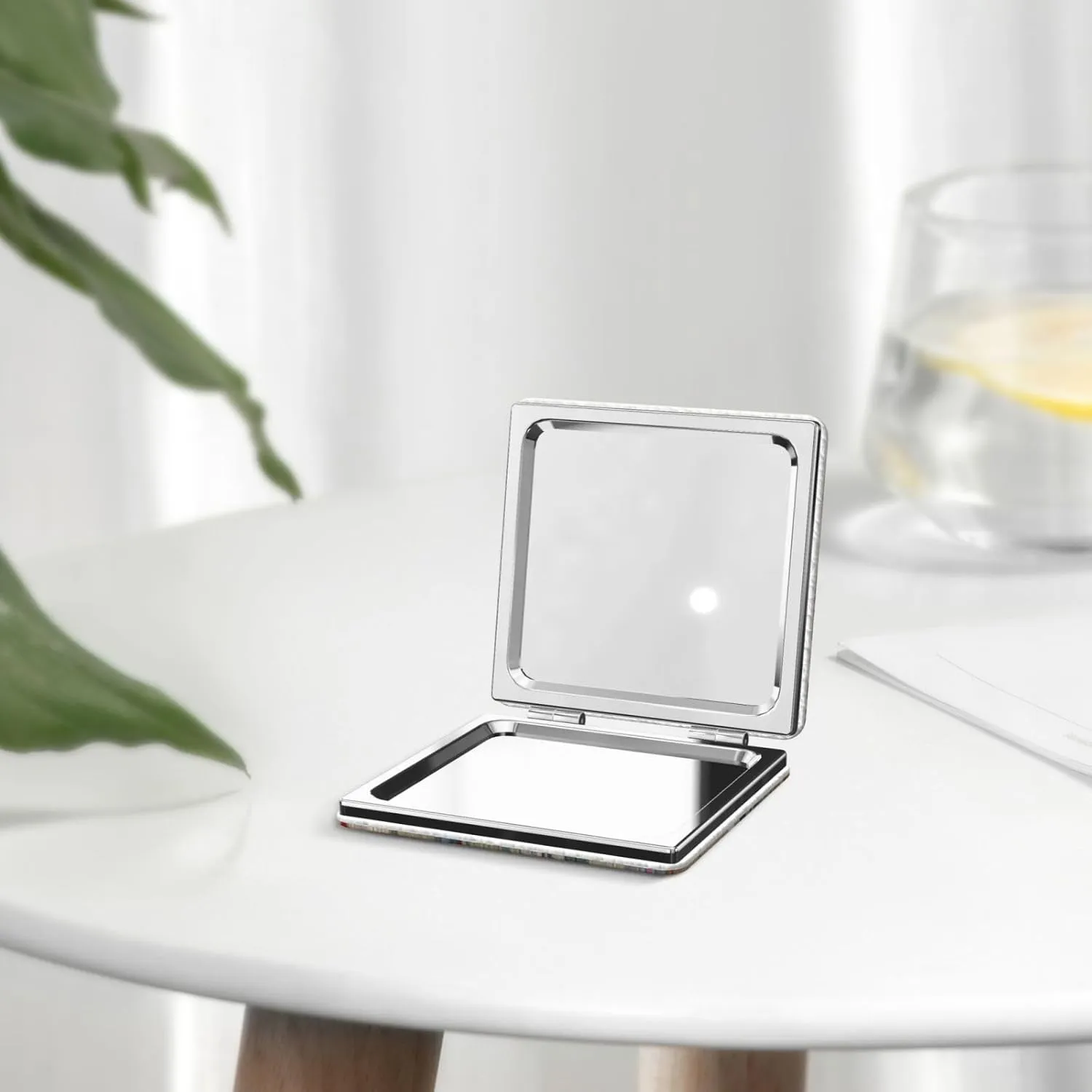 Rooster and Chicken Print Printed Square Pocket Makeup Mirror with 1X/2X Magnification, Portable Mini Travel Makeup Mirror for Travel Daily Work Beauty