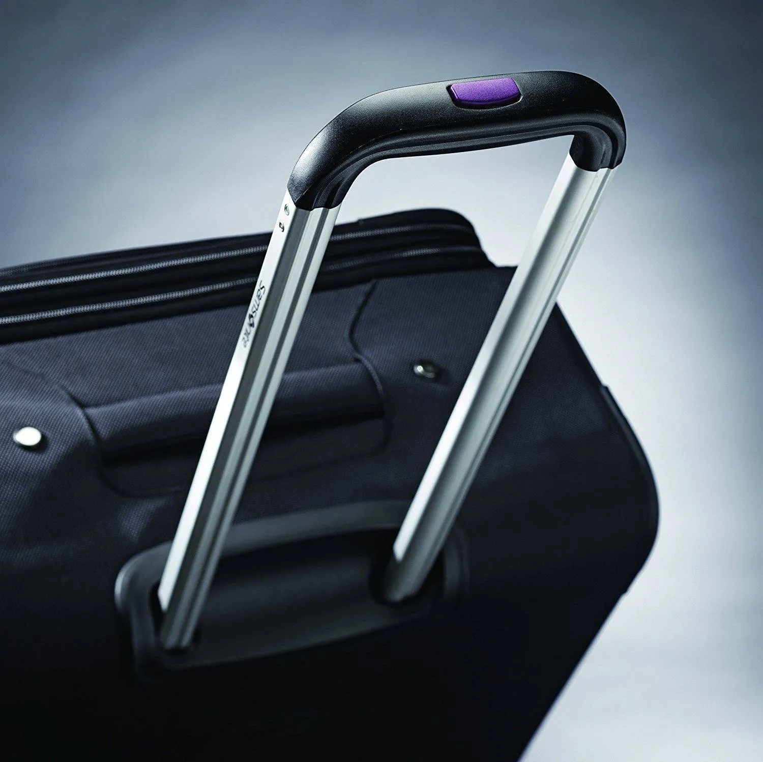 Samsonite Aspire GR8 25" 4-Wheel Medium Luggage