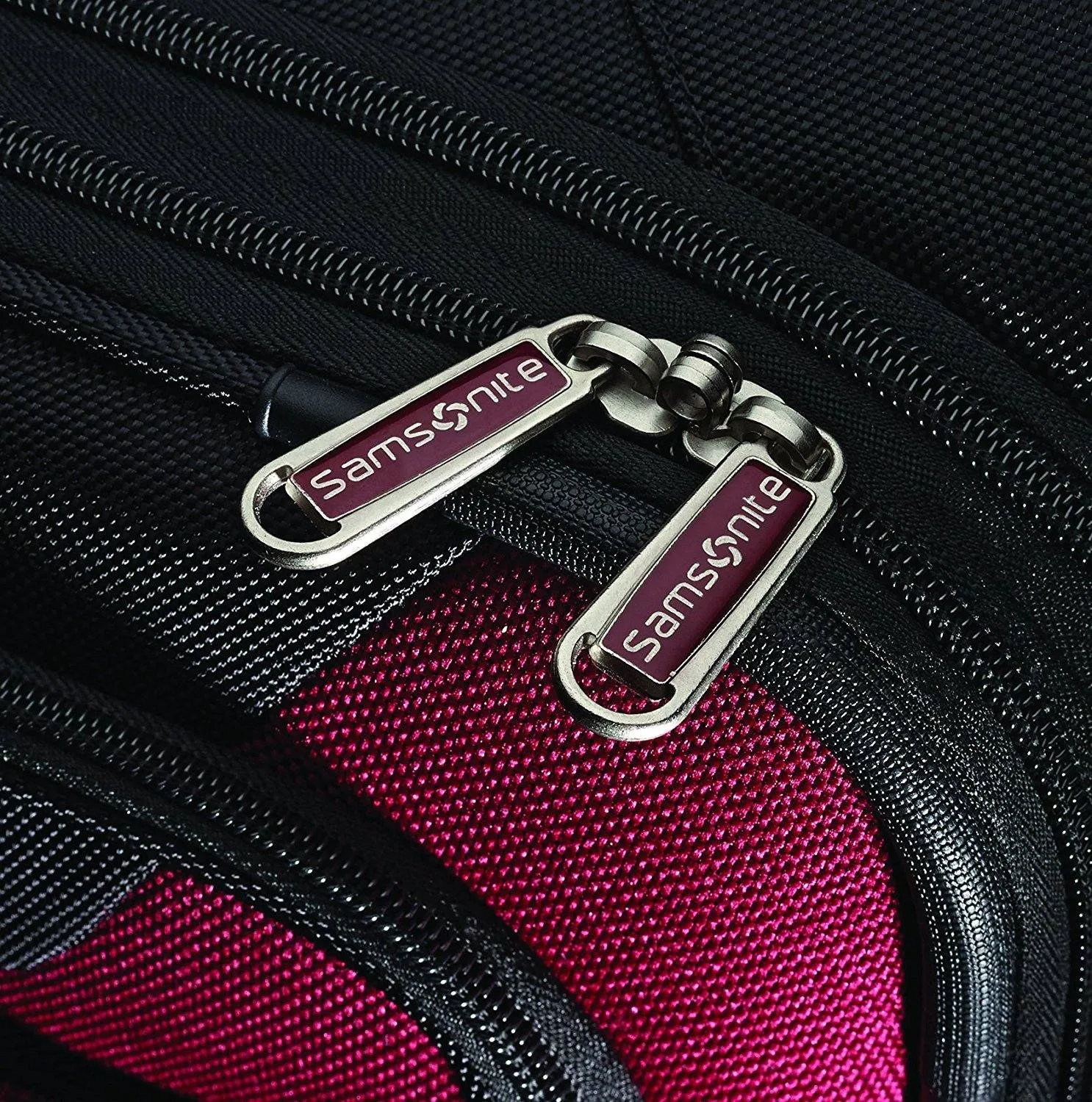 Samsonite Aspire GR8 25" 4-Wheel Medium Luggage
