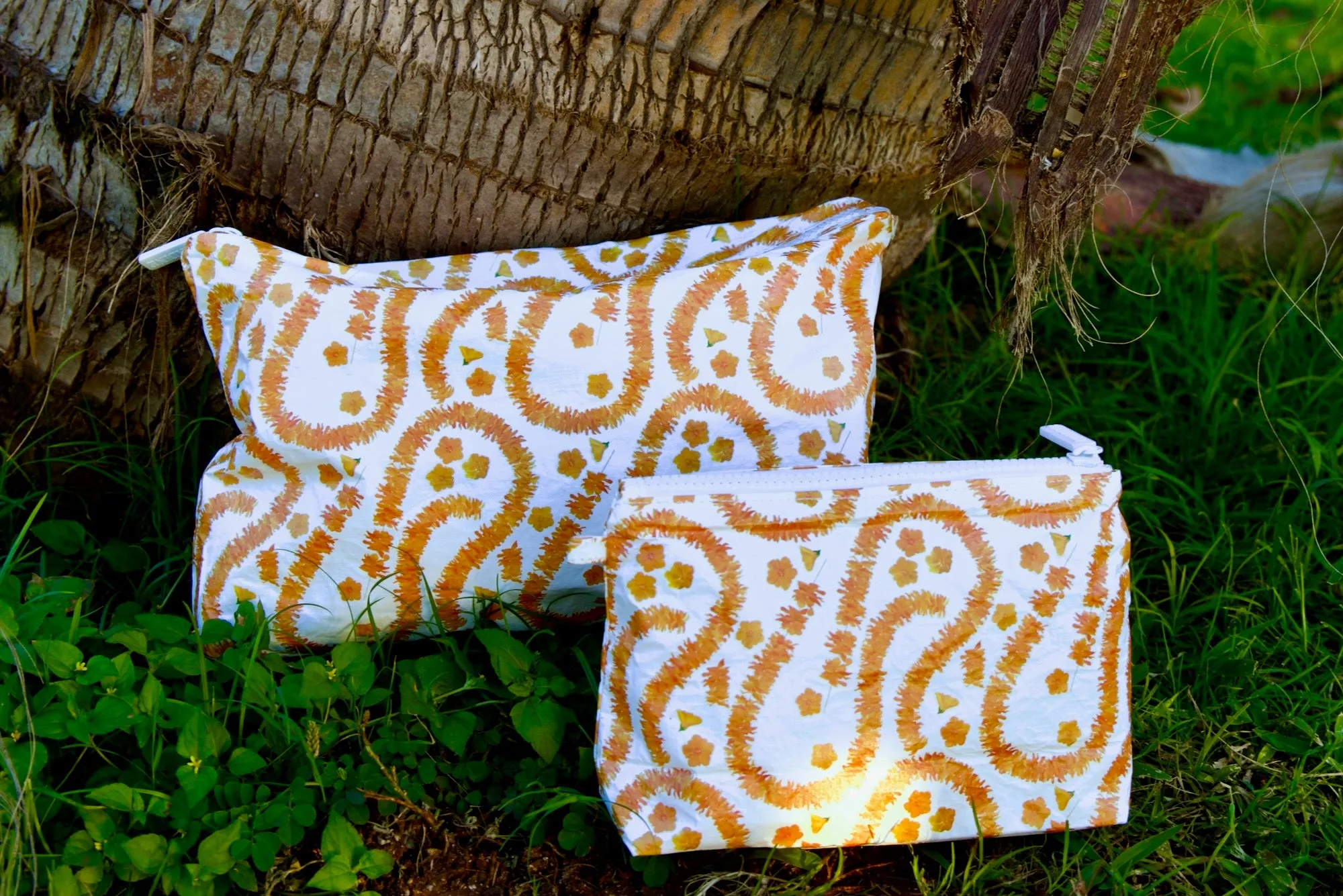 Small Pouch HNL Designs - Ilima Leis