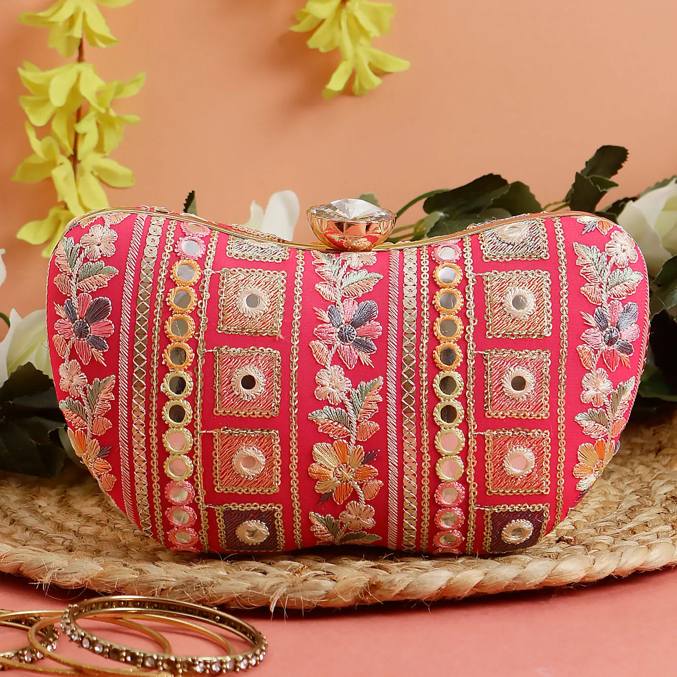 Swisni pink fabric clutch